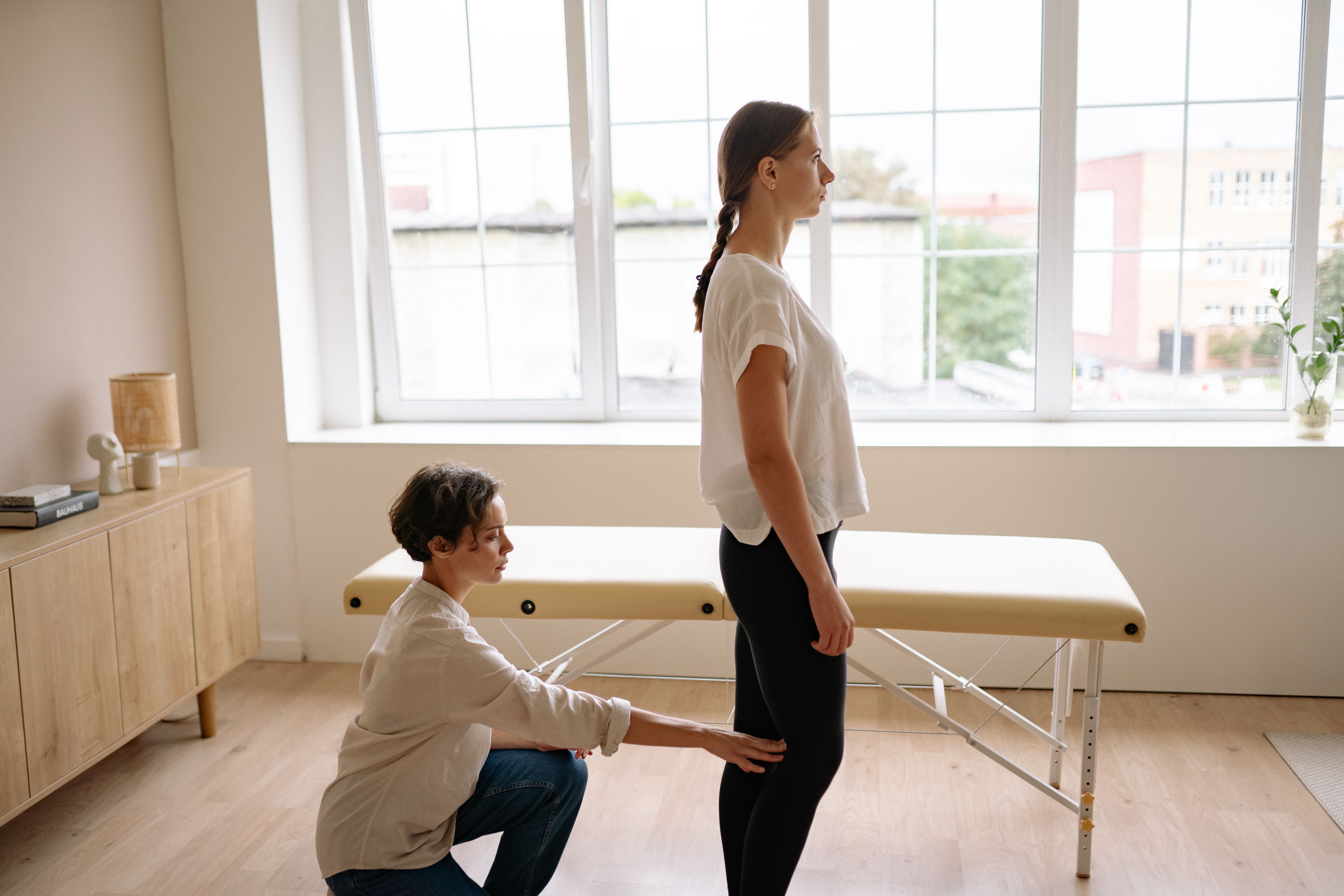 Osteopatia e fisioterapia: differenze, ambiti e punti di contatto nel lavoro sul corpo